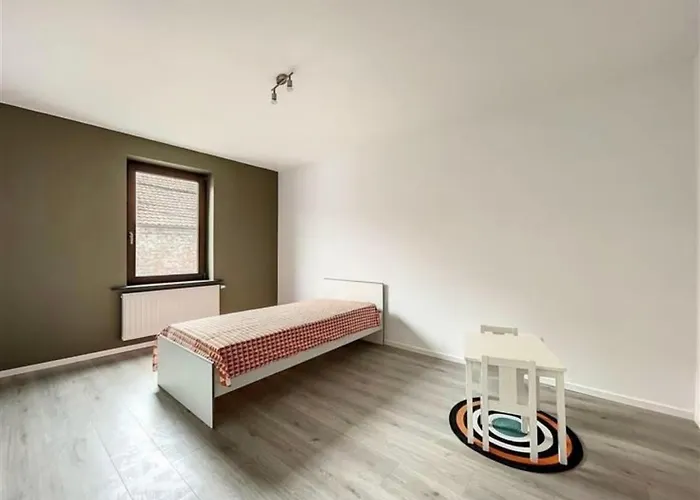 Rue Isaac 15 B Apartment